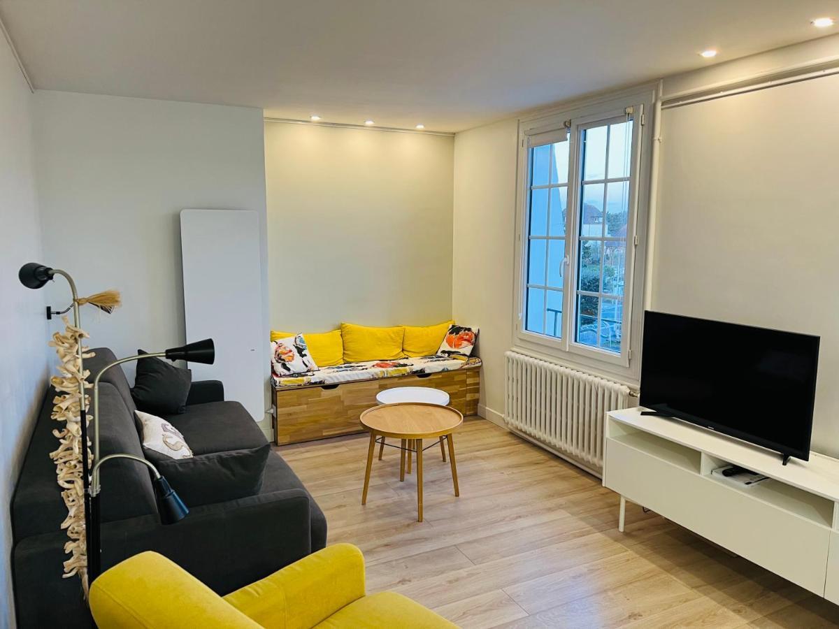 Bel Appartement Plein Centre 100M De La Mer Merville-Franceville-Plage Exterior photo